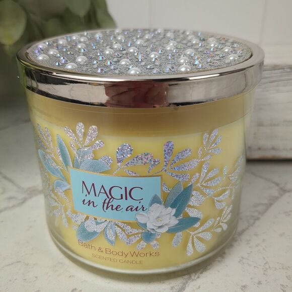 Bath & Body Works MAGIC IN THE AIR 3-WickCandle Jar 14.5 oz. Rhinestone Lid NEW - Picture 1 of 11